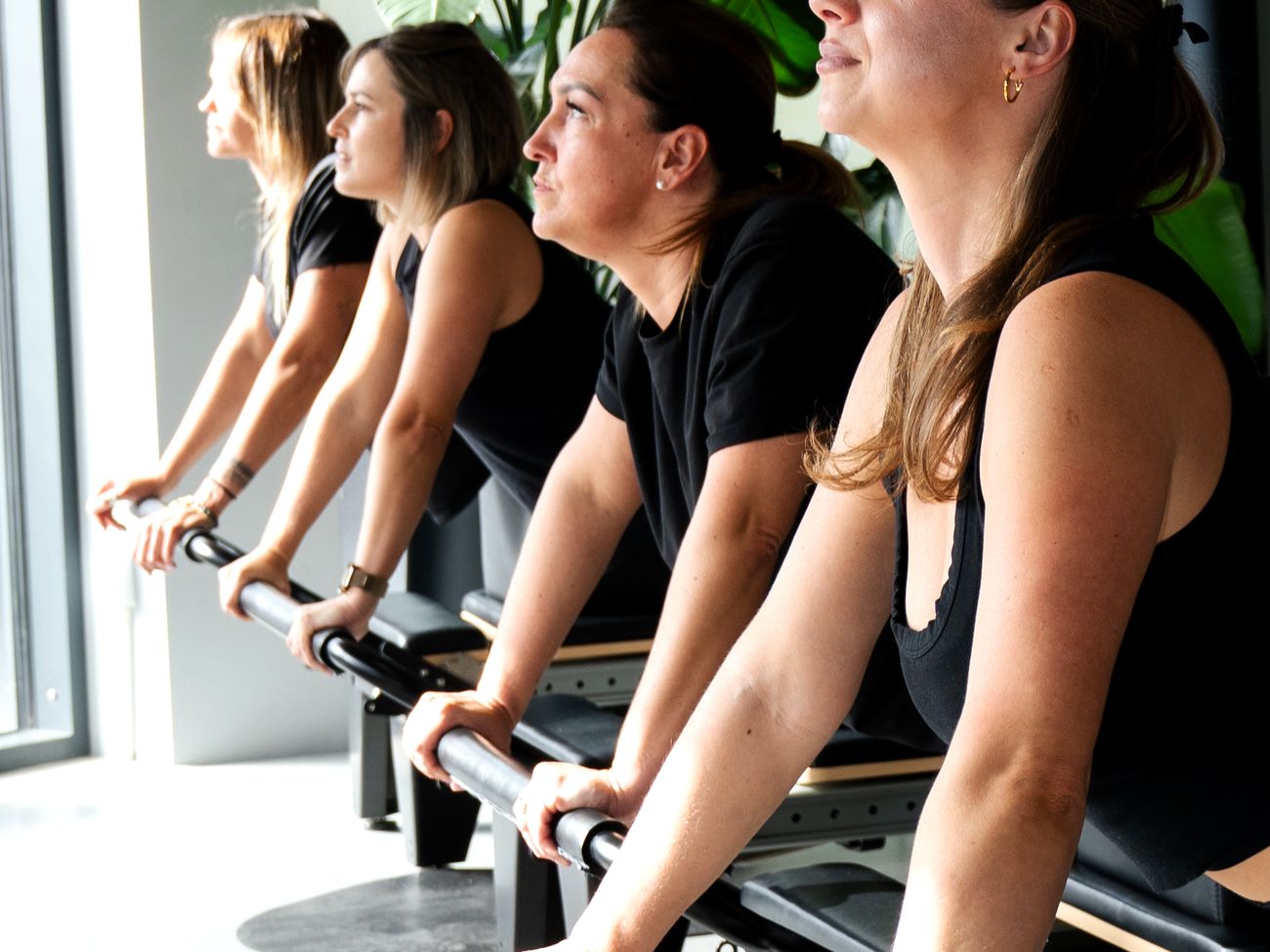 Ćwiczenia na reformerze w studiu Pilates Wawer
